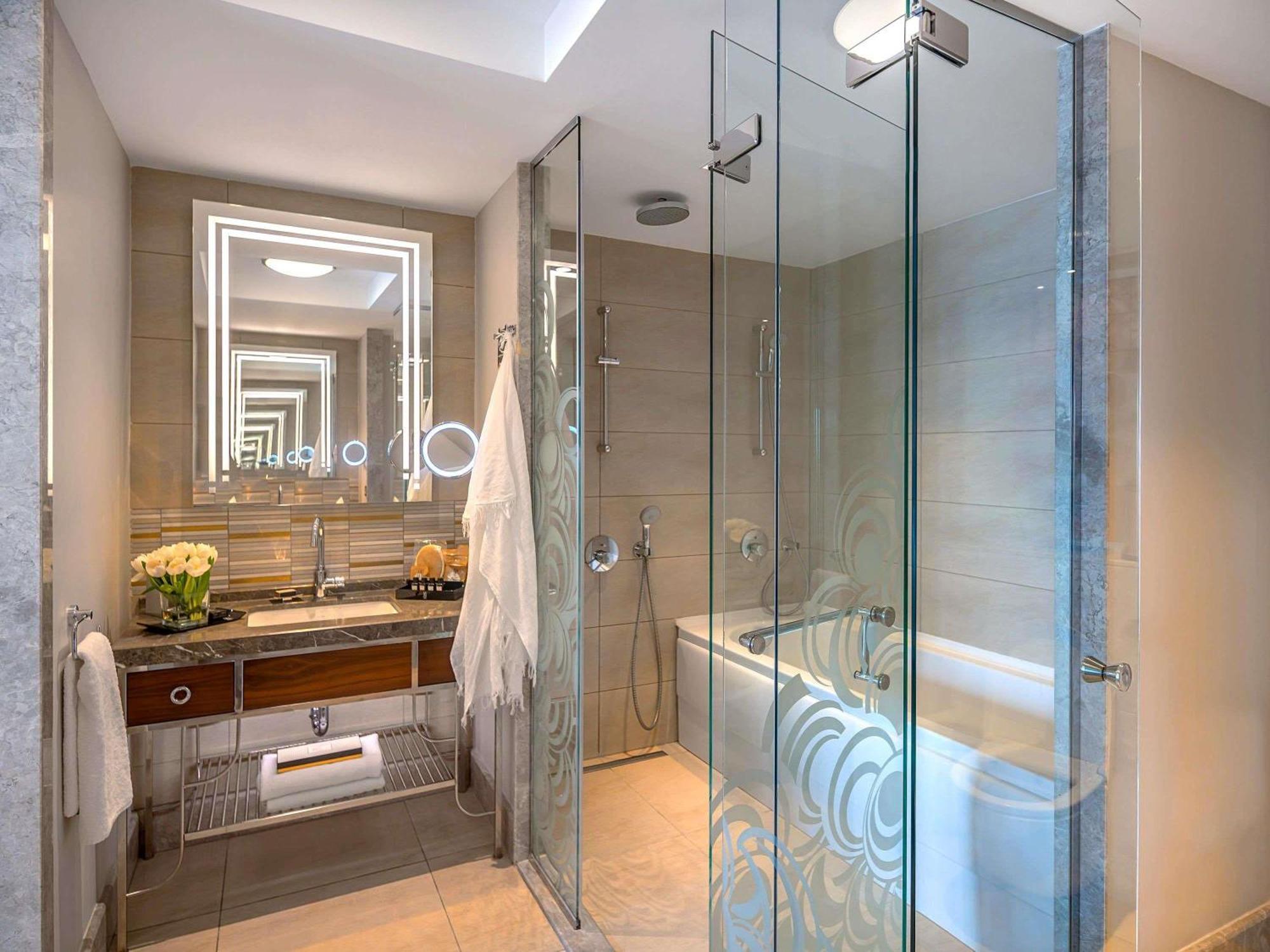 Executive King Room