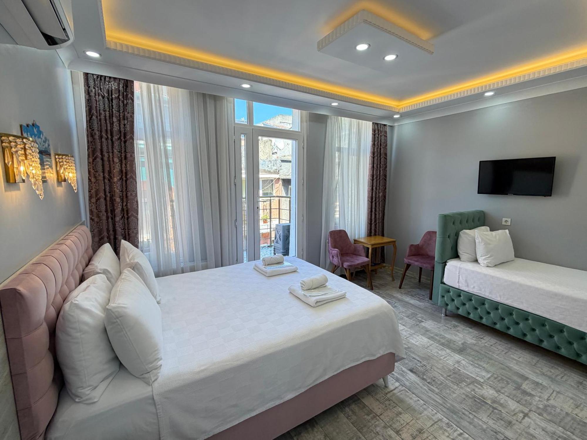 Triple Room Balcony