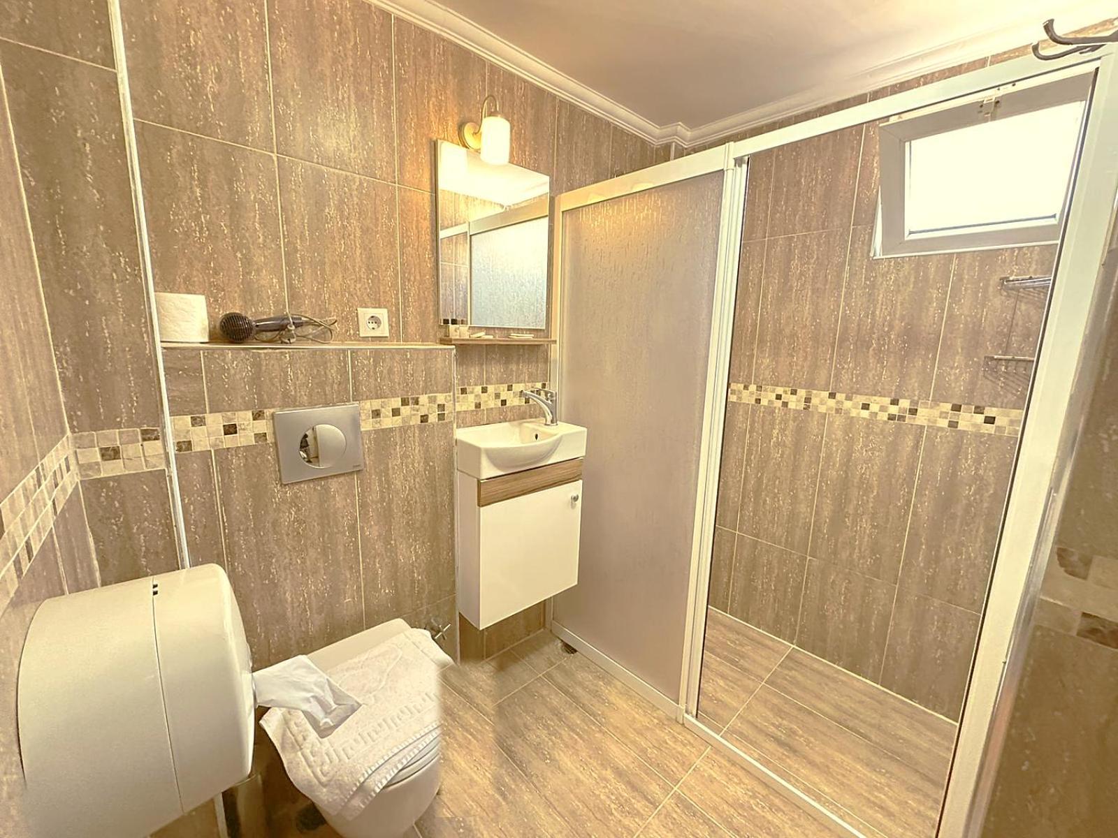 Double Room Sea View with Private External Bathroom