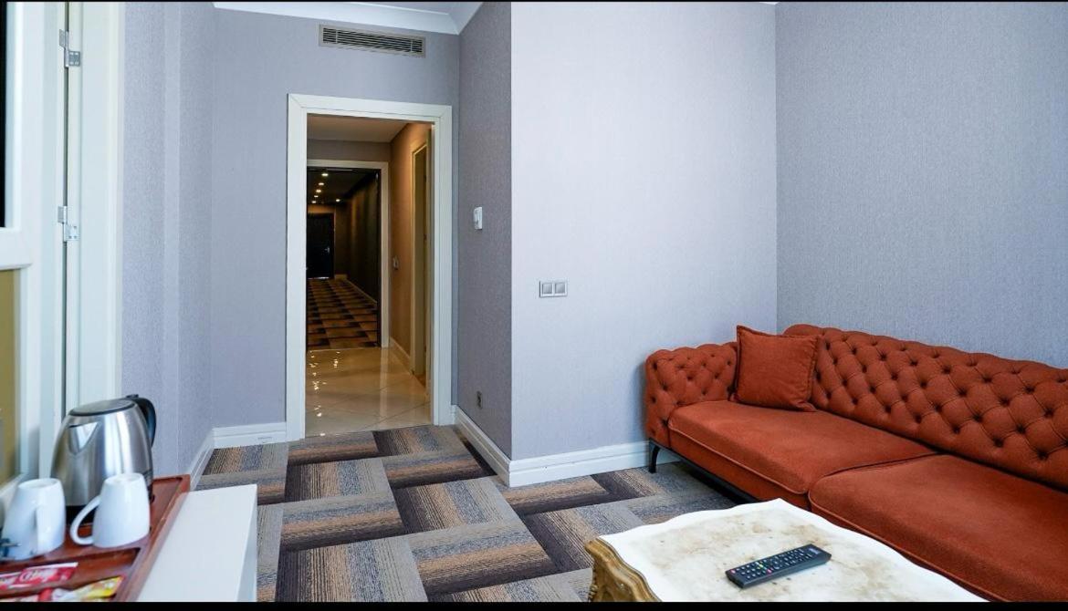 Deluxe Suite Spa Bath