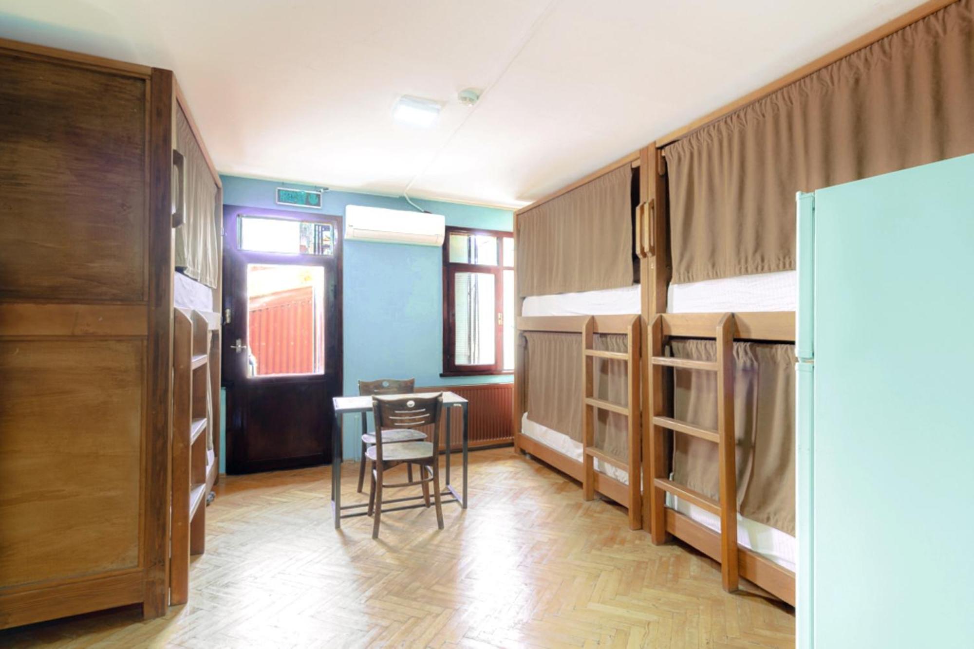 Dormitorio Misto con 6 Posti Letto