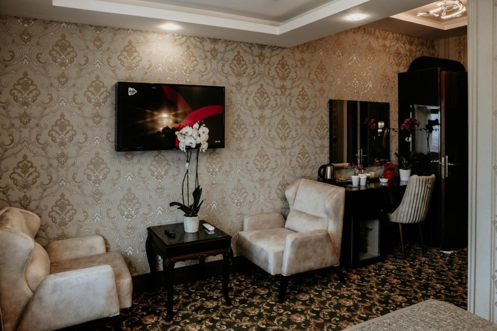 Deluxe King Room