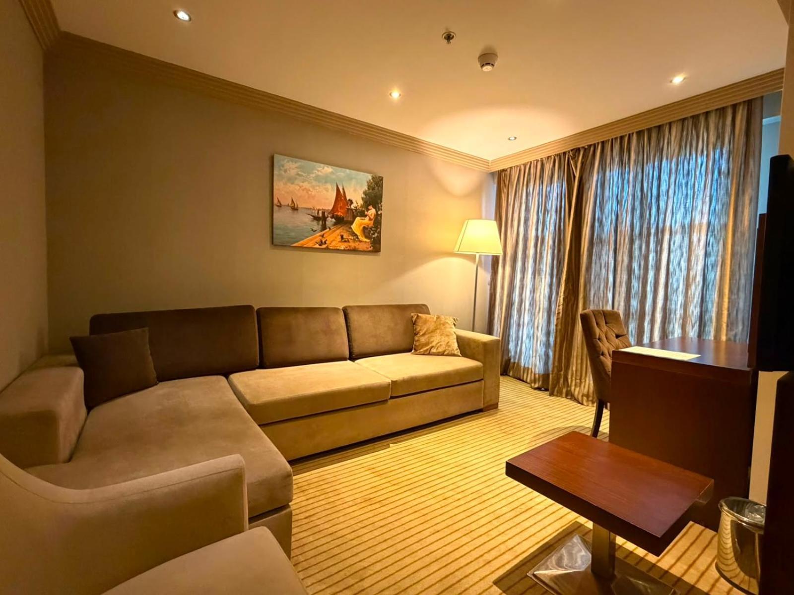 Suite Room,1774461442:JPEG