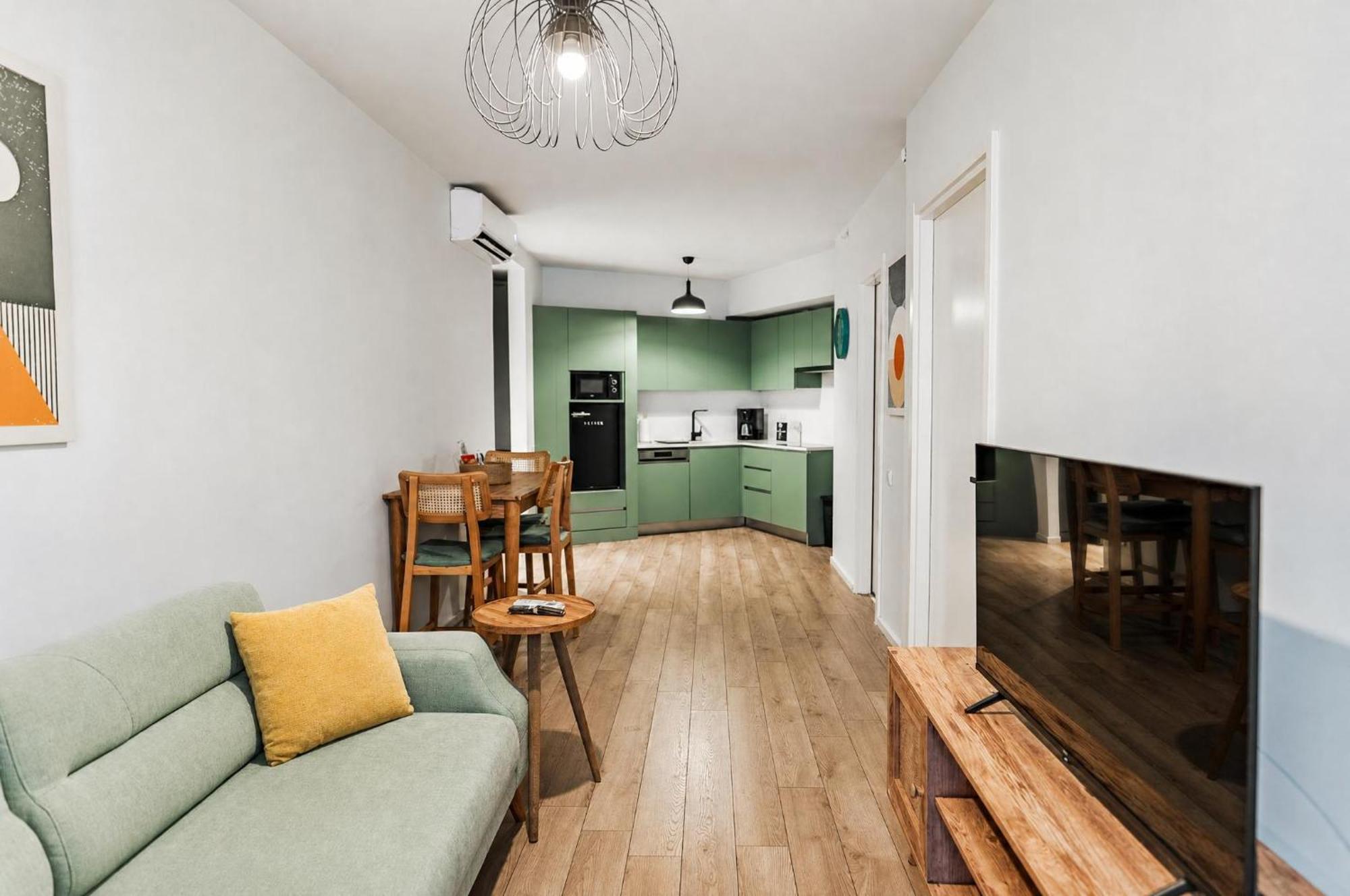 Large Double Room