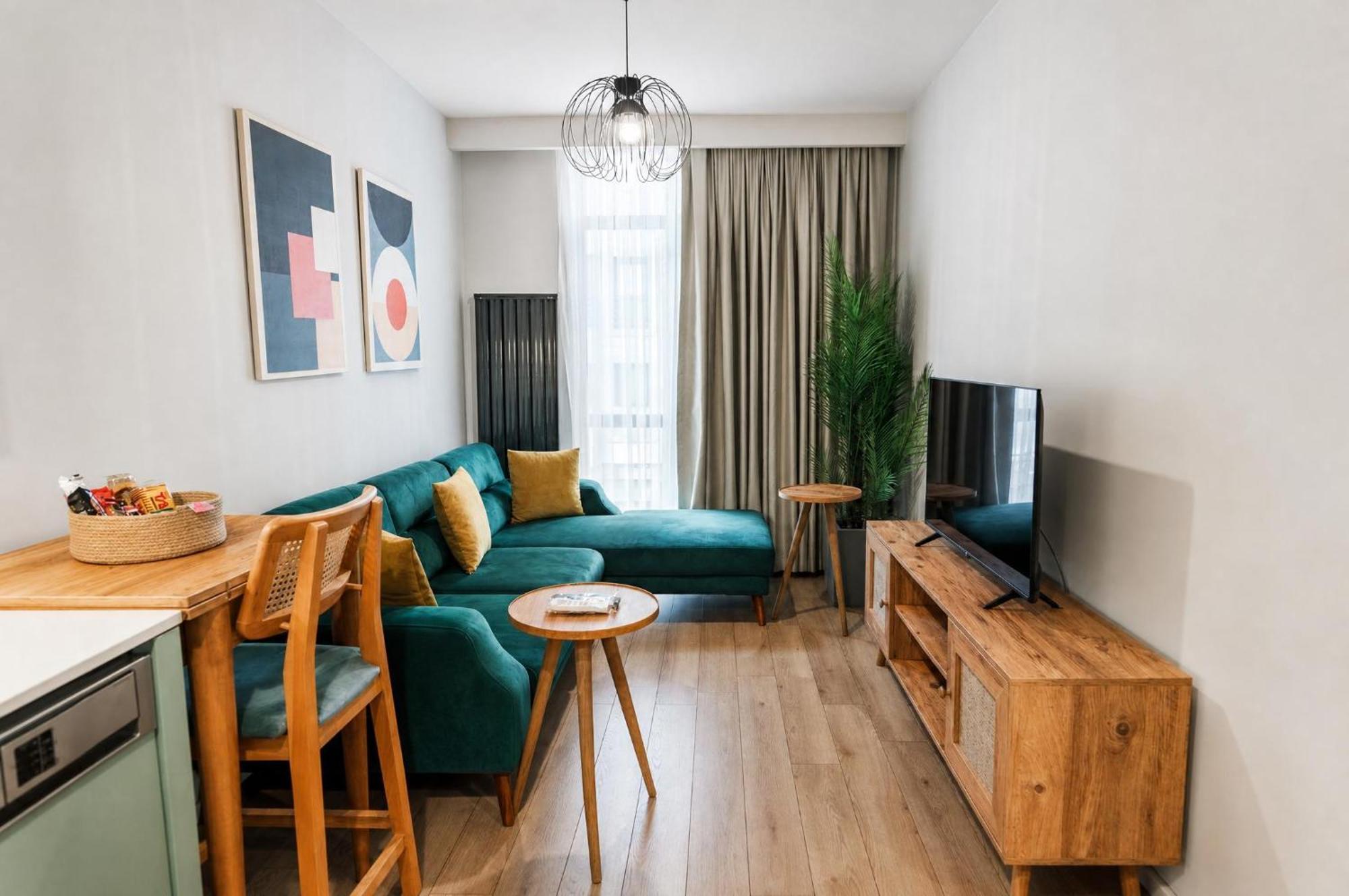 Large Double Room