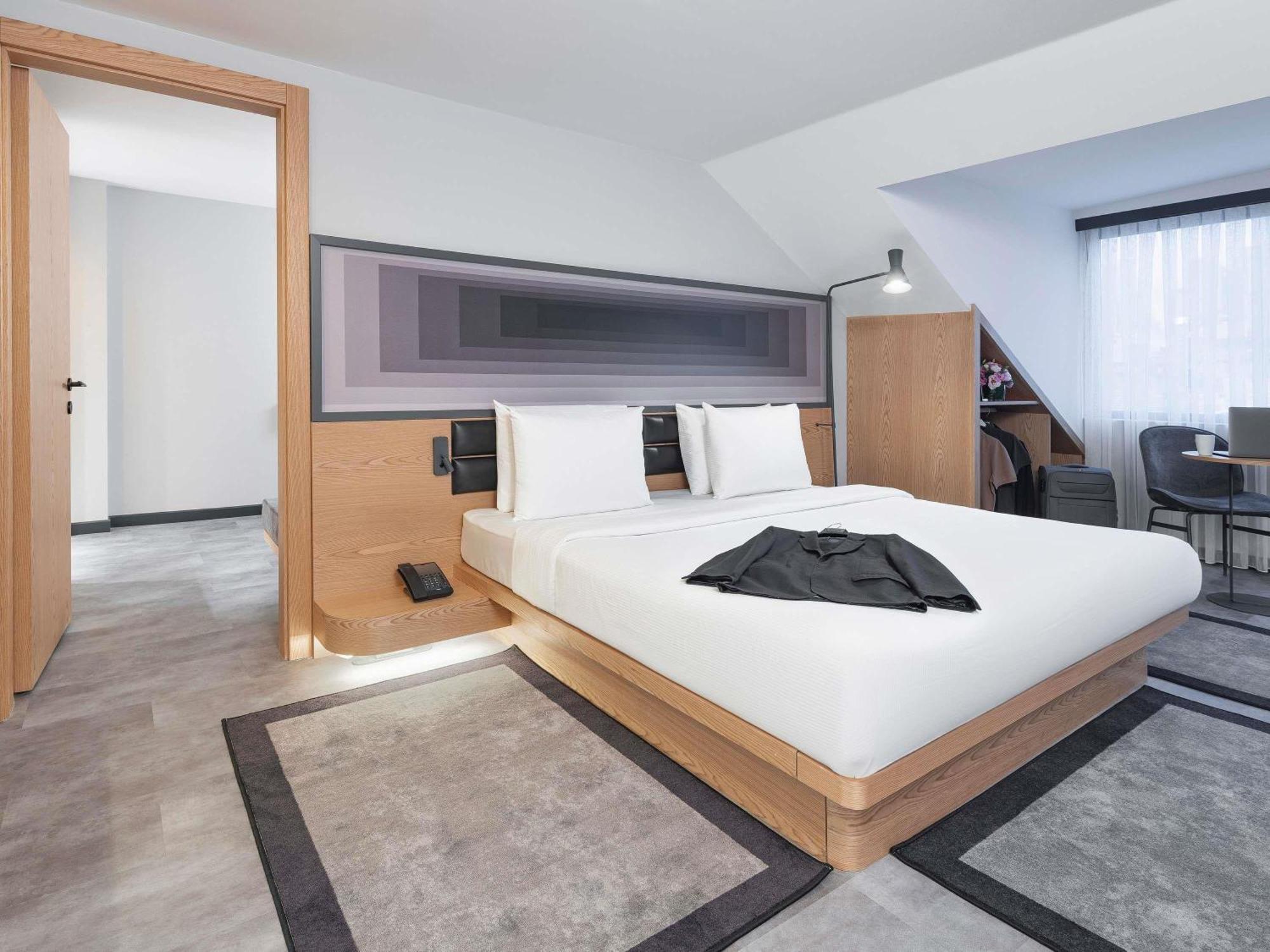 King Suite