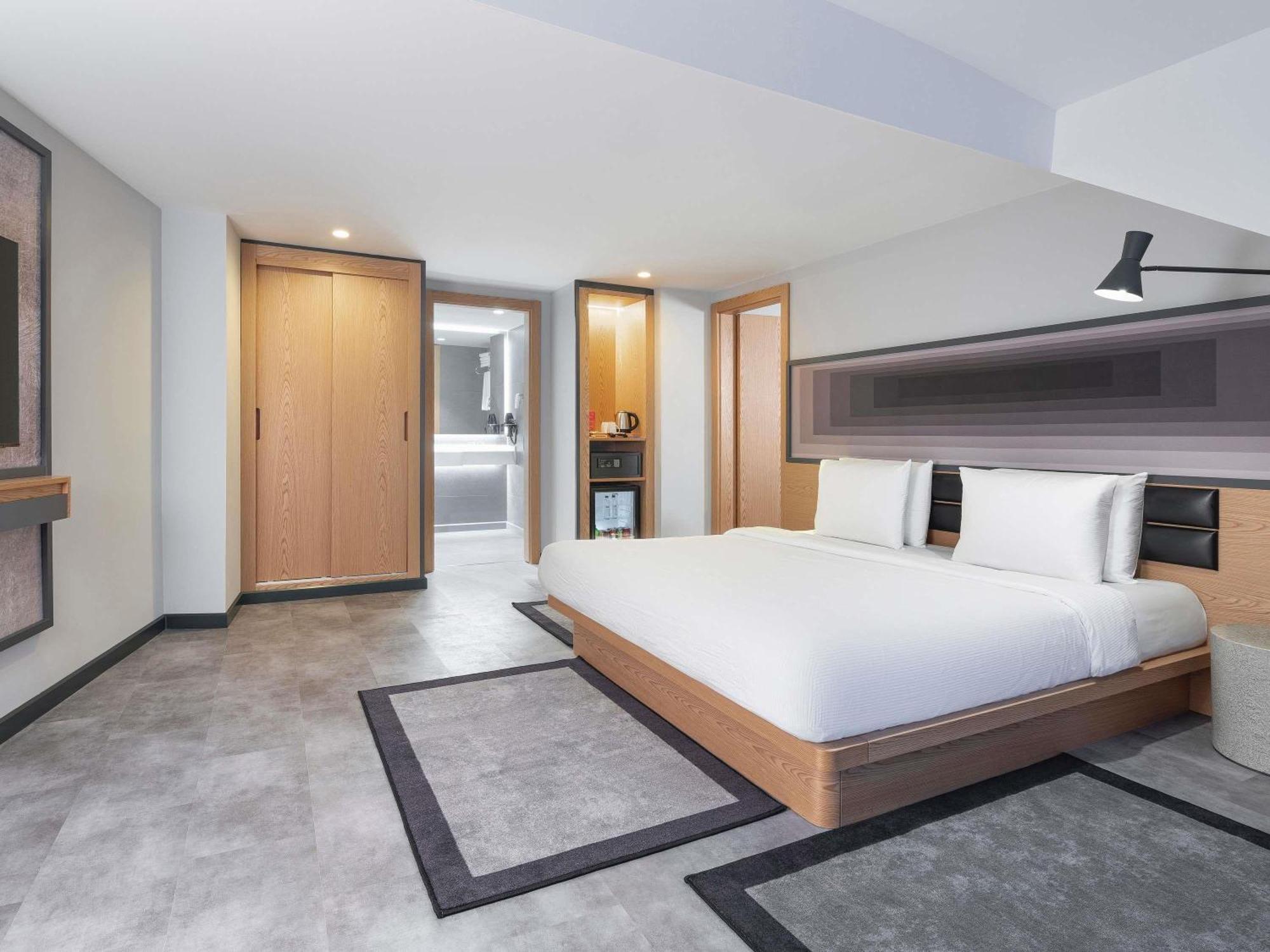 King Suite
