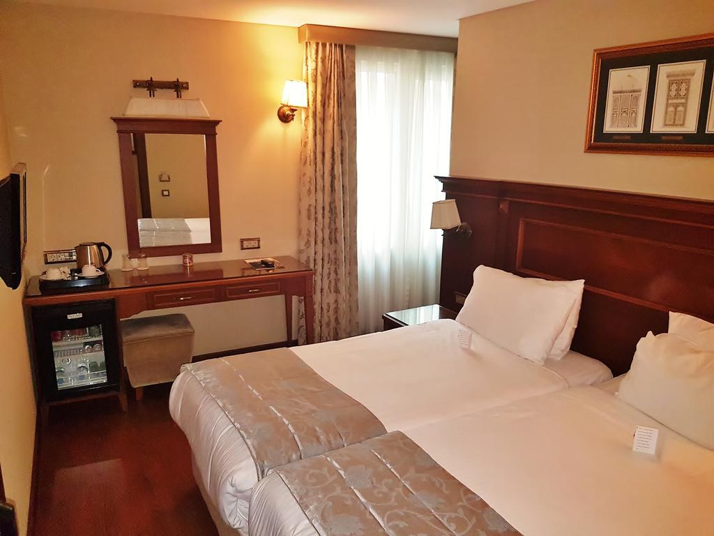 Economy Twin Room