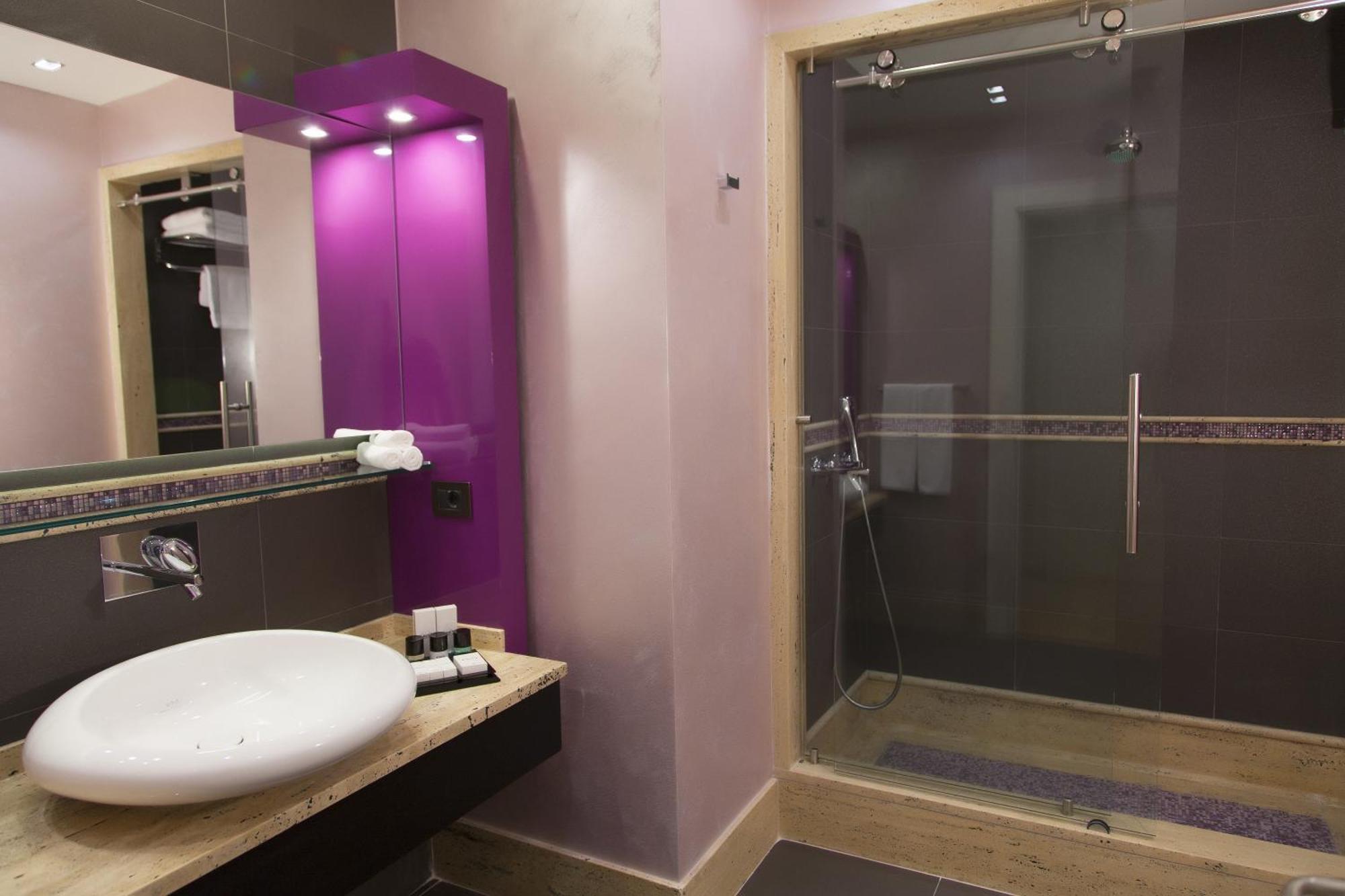 Corner Premium Two-Bedroom Apartment