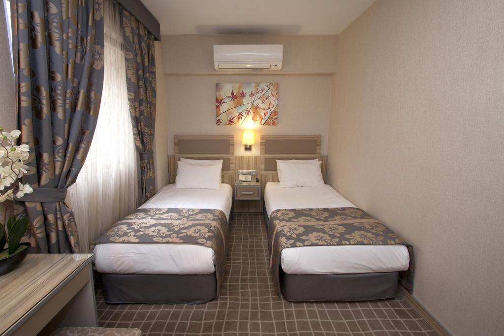 Standard Twin Room,377401957:JPEG