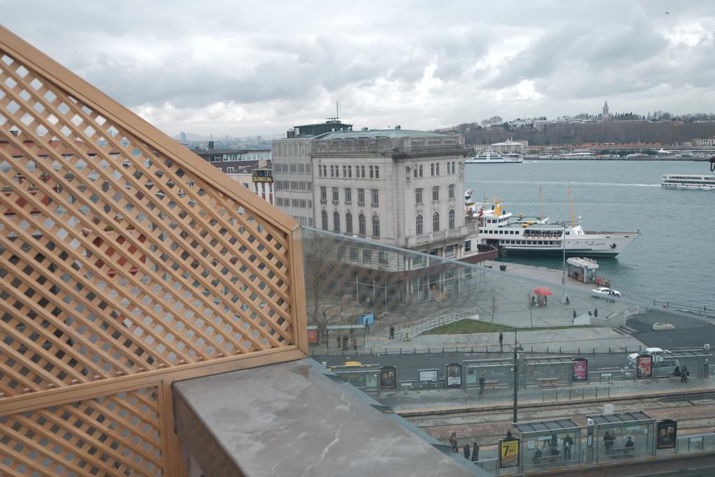 Superior Tweepersoonskamer met Balkon en Gedeeltelijk Uitzicht op Zee