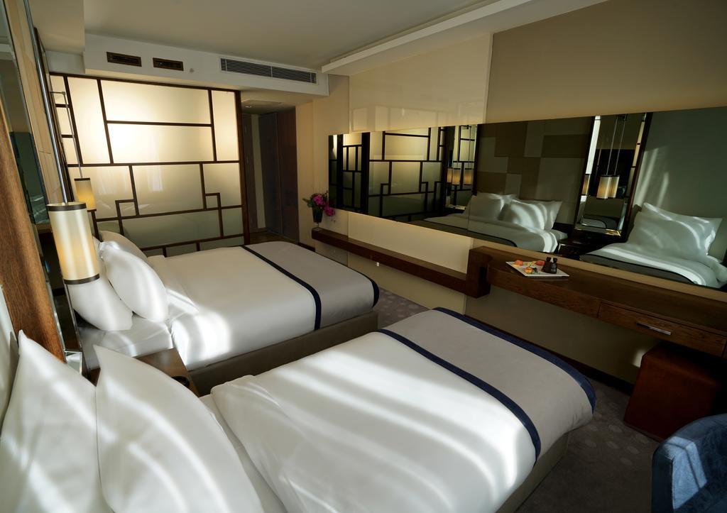 Deluxe Triple Room with Sea View,1279898389:JPEG