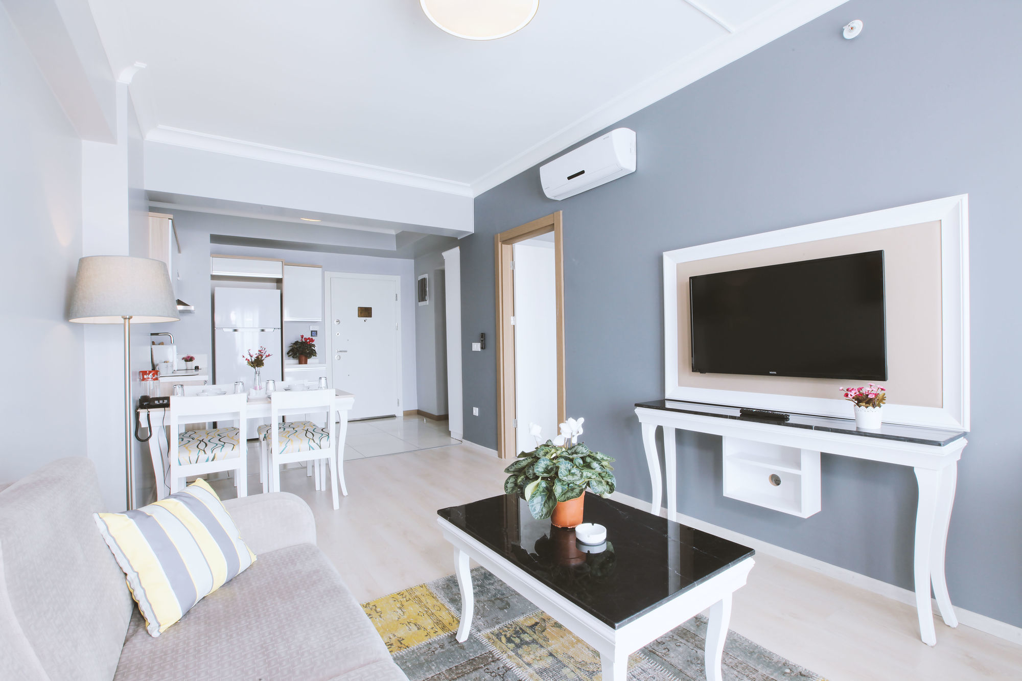Standard Suite with City View