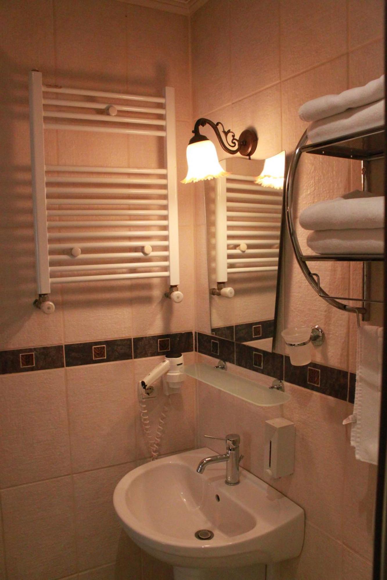 Standard Double Room,914306548:JPEG