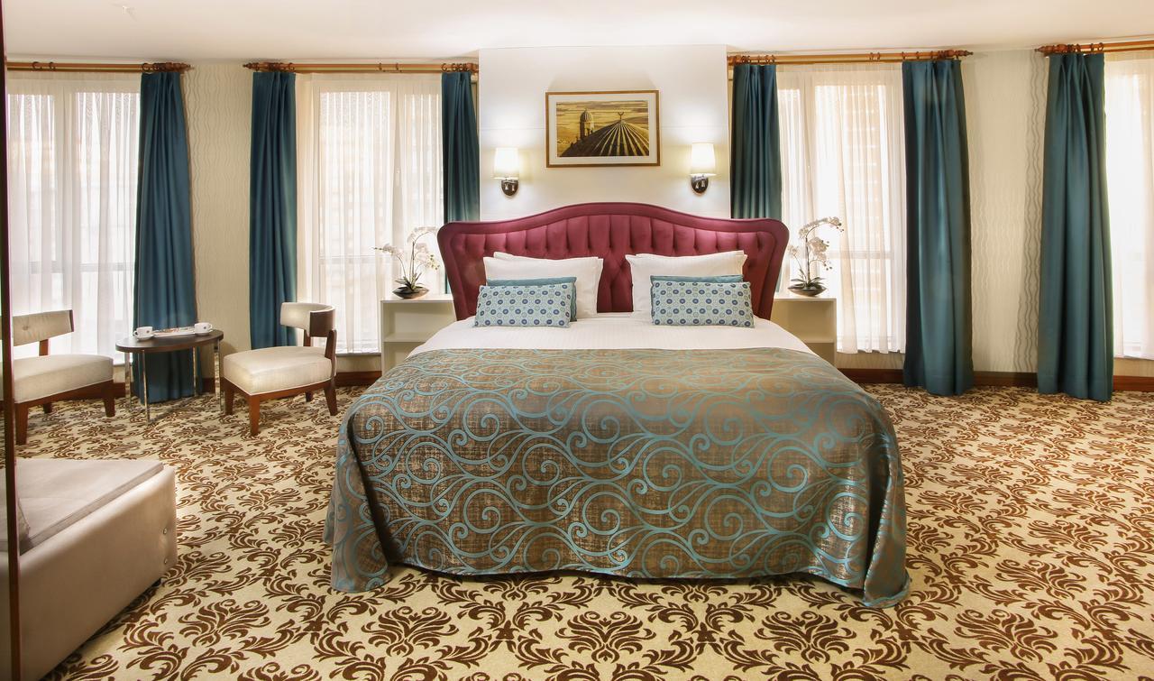 King Suite