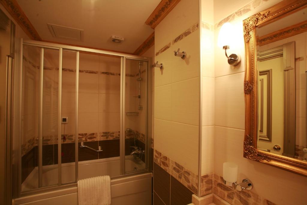 Double or Twin Room,1104682089:JPEG