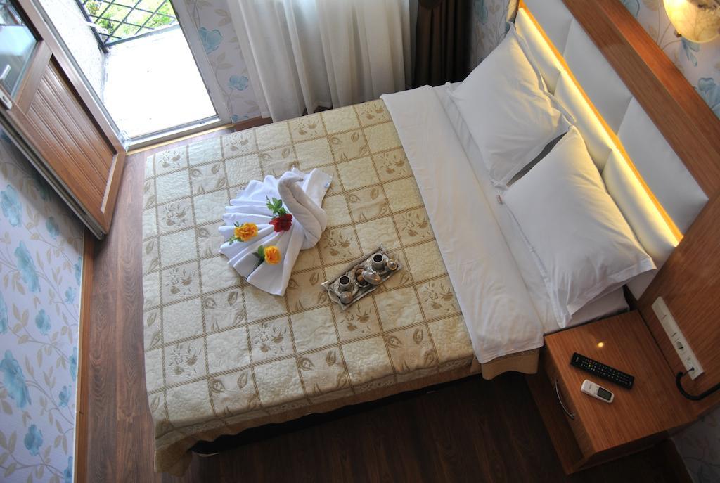 Quarto Econômico com Cama de Casal ou 2 de Solteiro