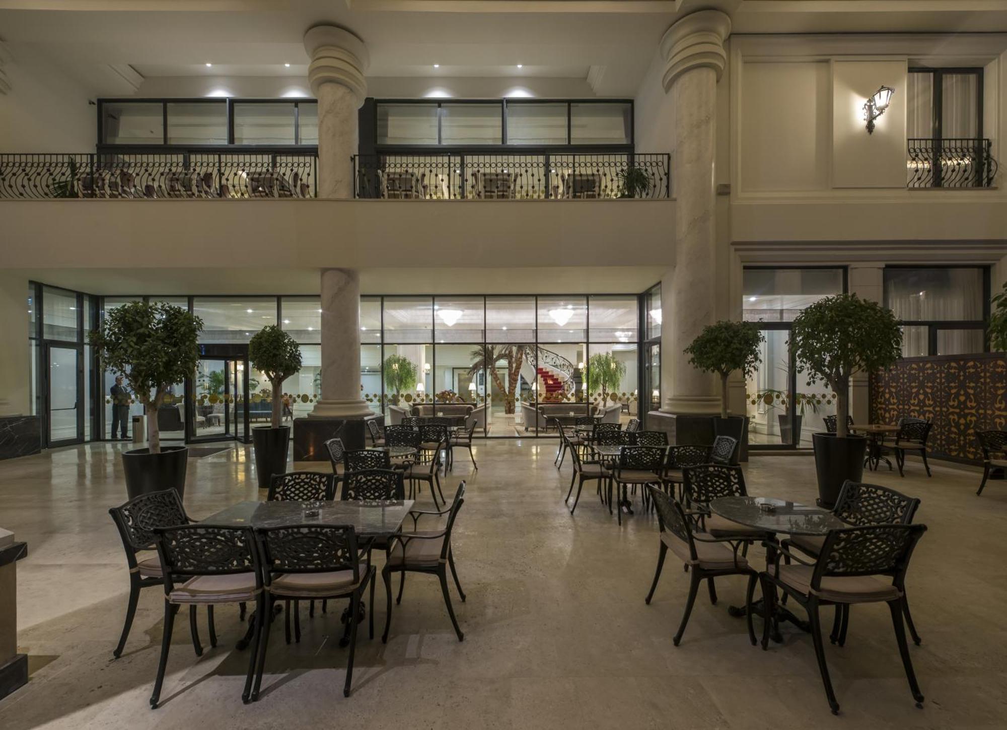 Suite Deluxe Doppia con Letti Singoli