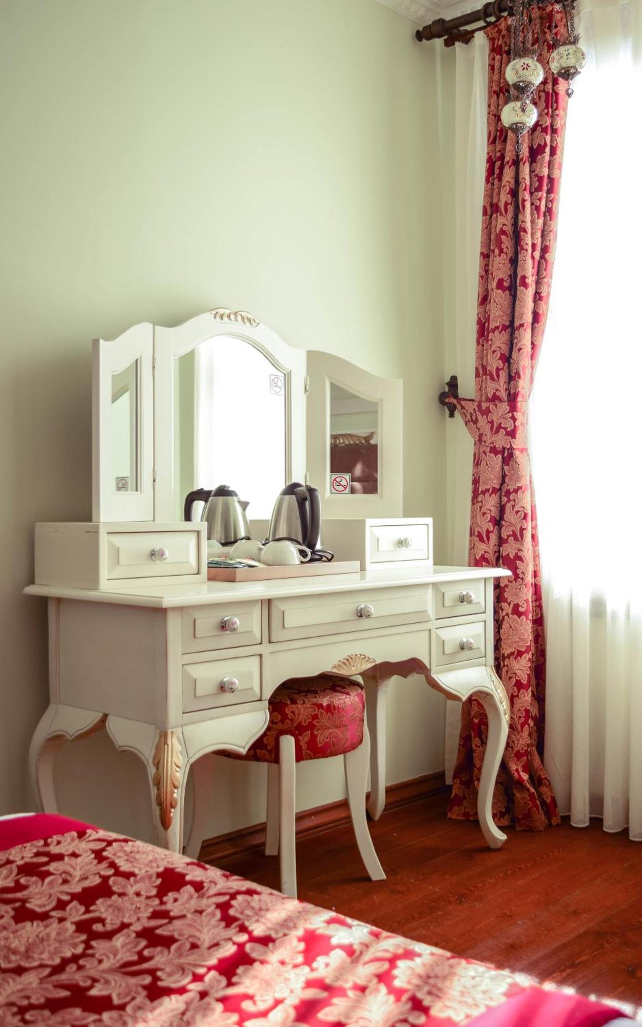 Large Single Room