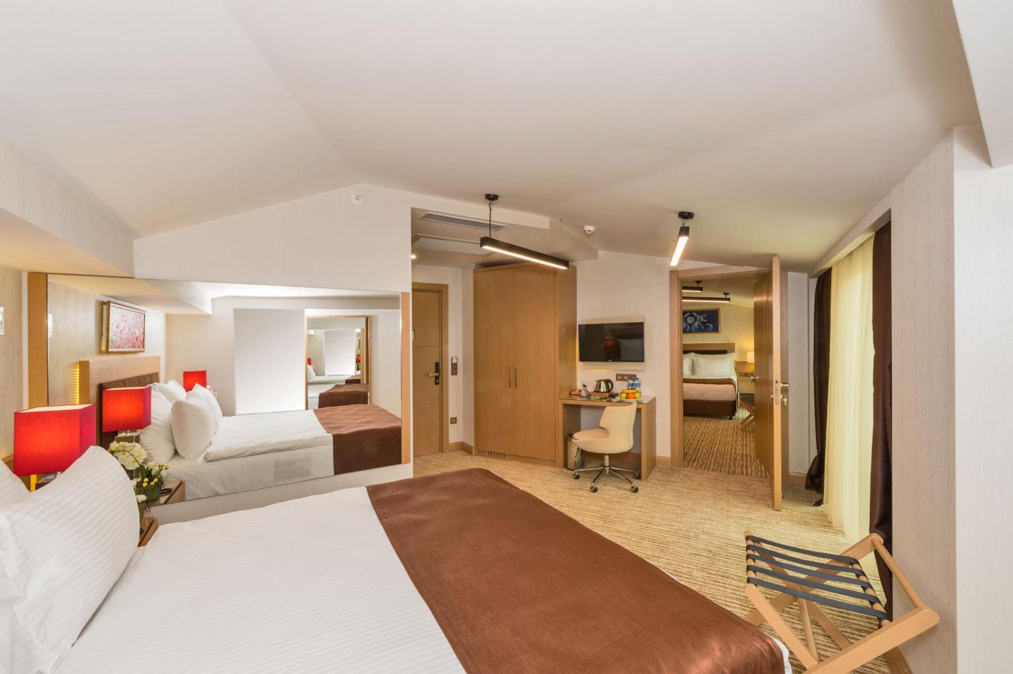 Two Connecting Family Rooms,1216514911:JPEG