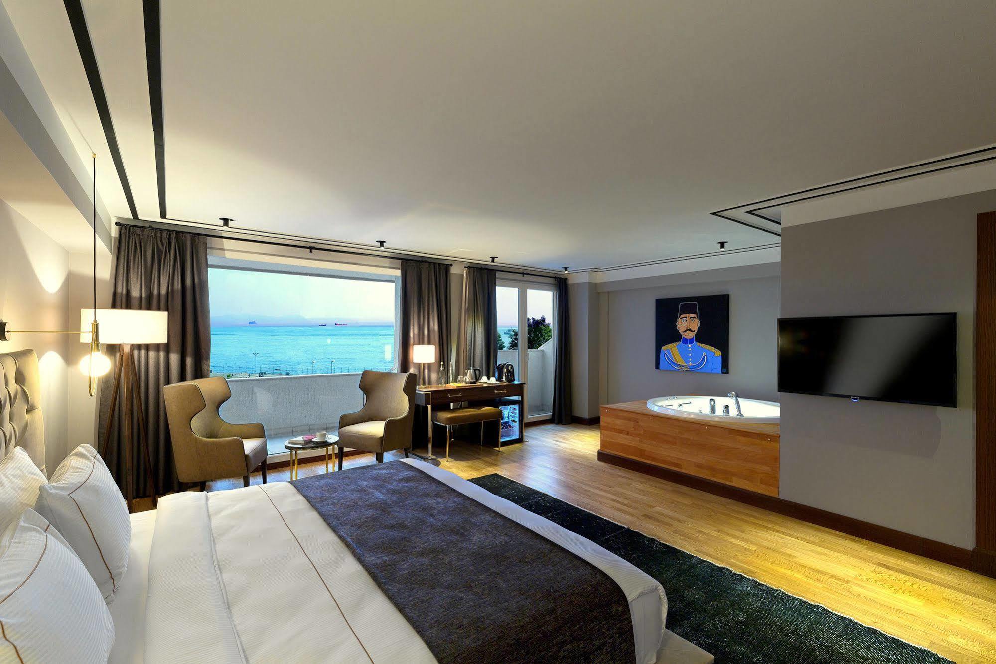 Suite Attico con Vista Mare e Parco