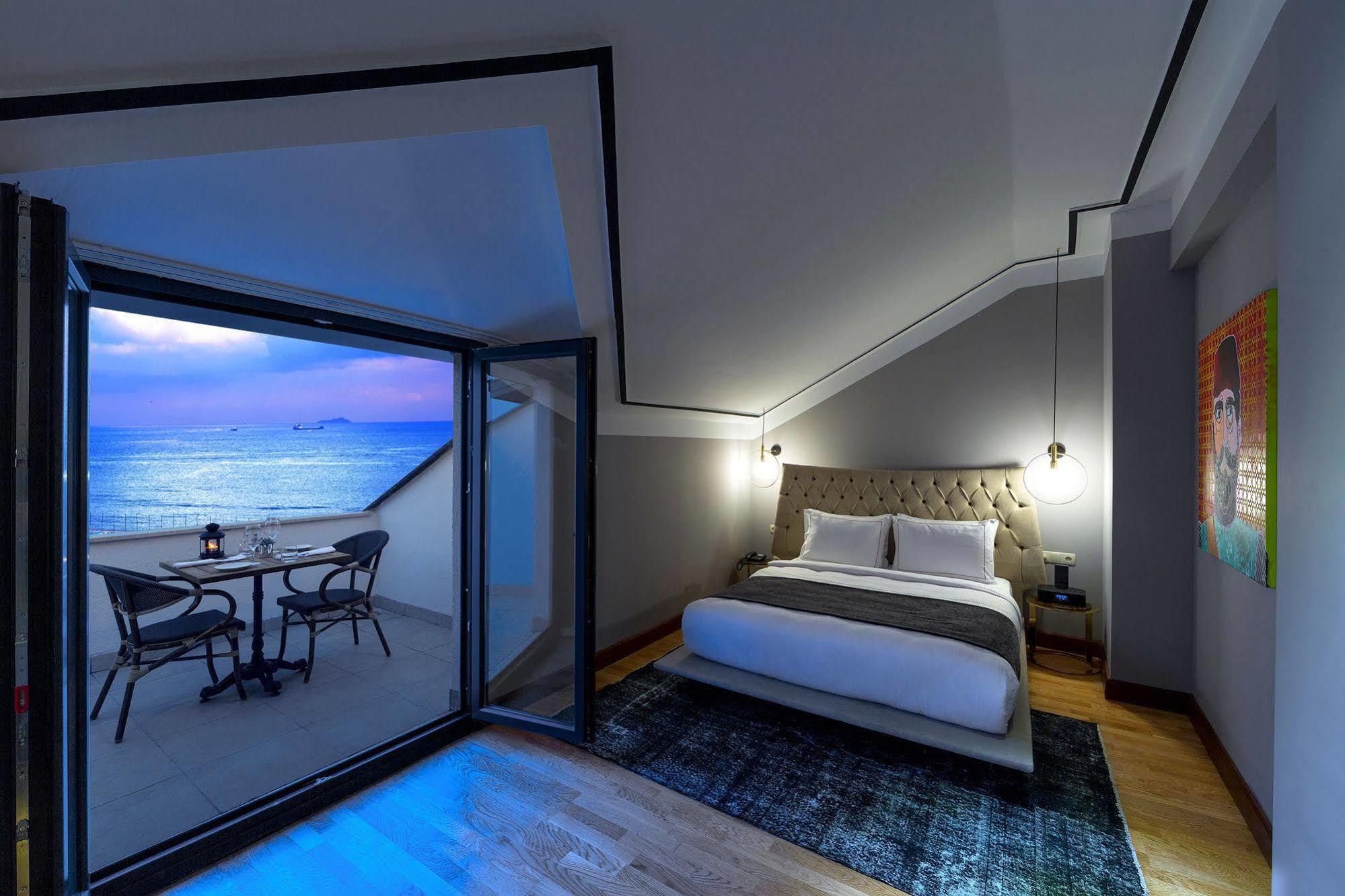 Suite con Terrazza con Vista Panoramica Mare e Parco