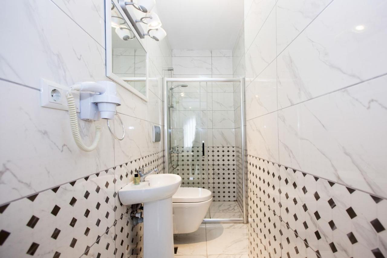Double Room with Extra Bed - Lobby Floor