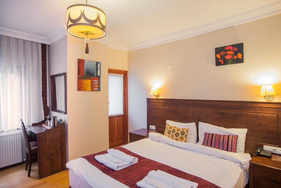 Deluxe Doppel-/Zweibettzimmer mit Balkon