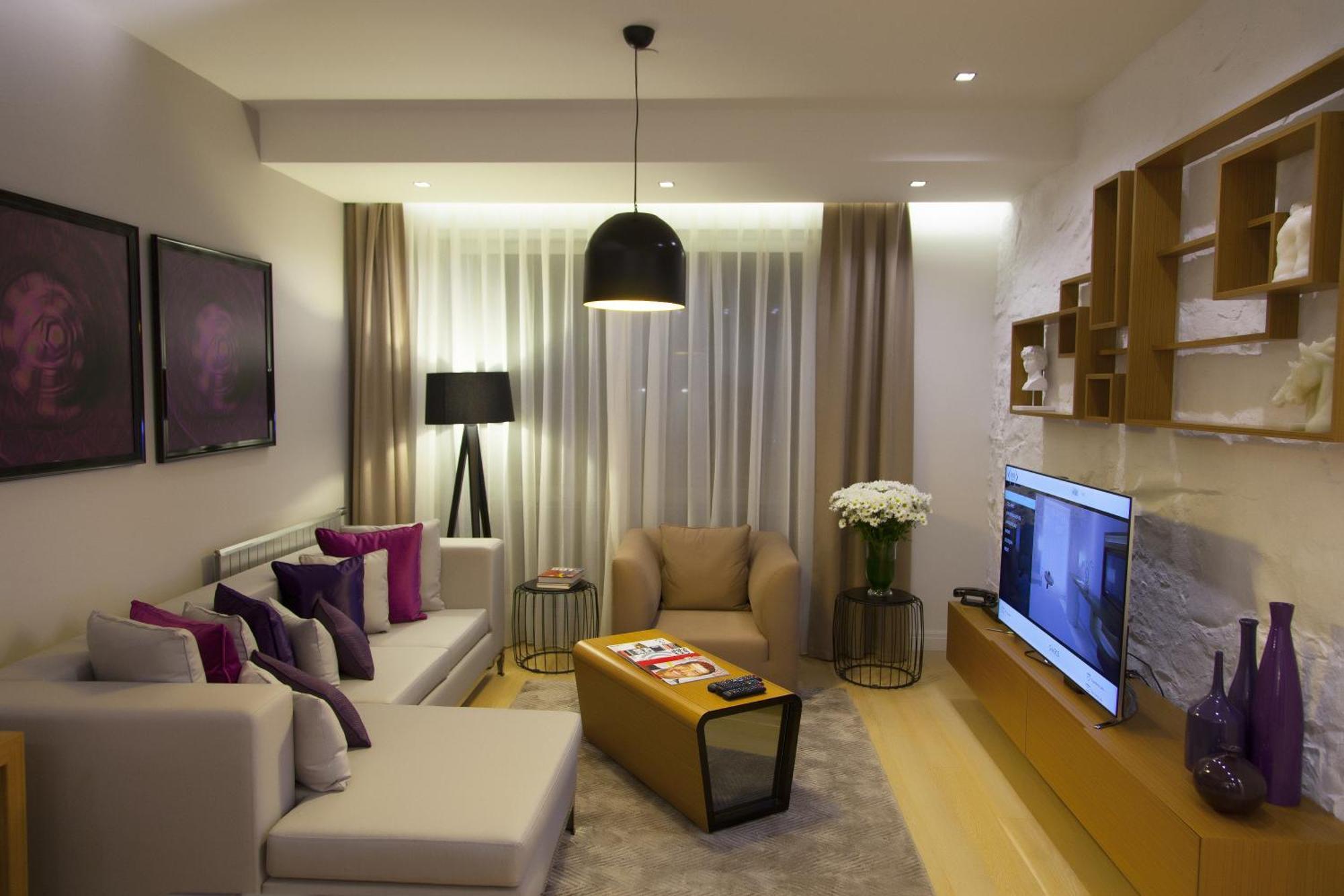 One-Bedroom Standard Apartment