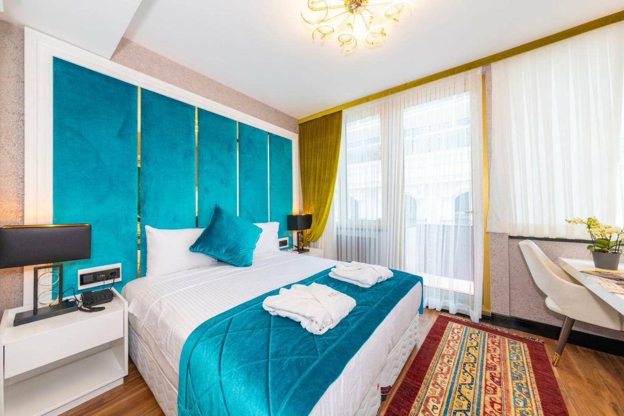 Tweepersoonskamer met Balkon en Uitzicht op Zee