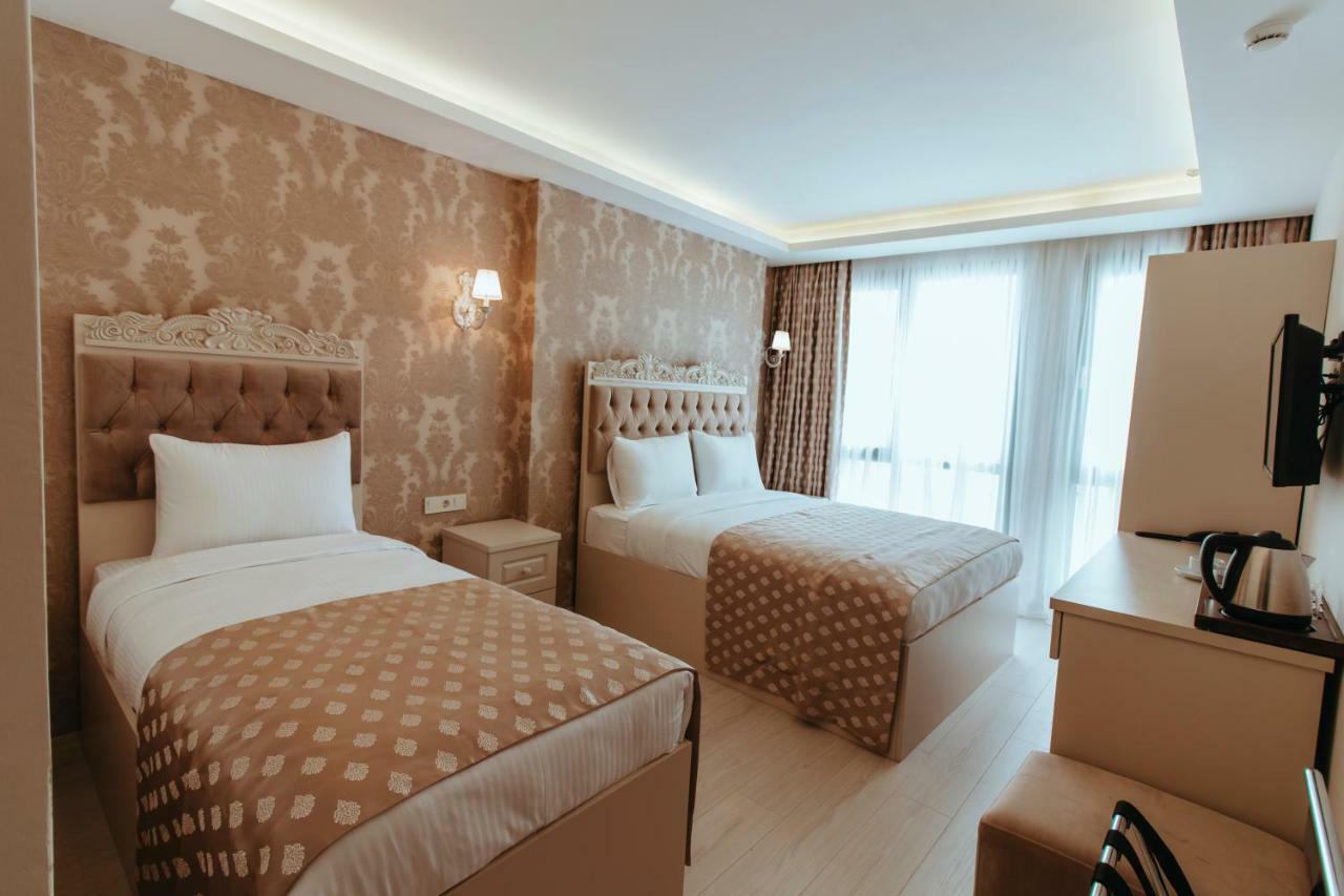 Economy Triple Room