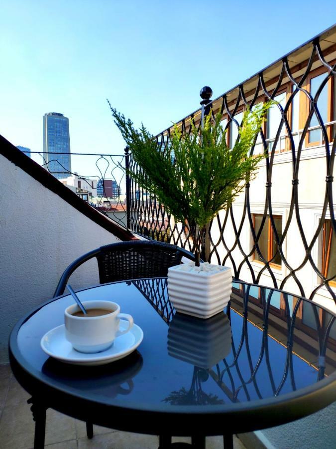 Studio Terrace