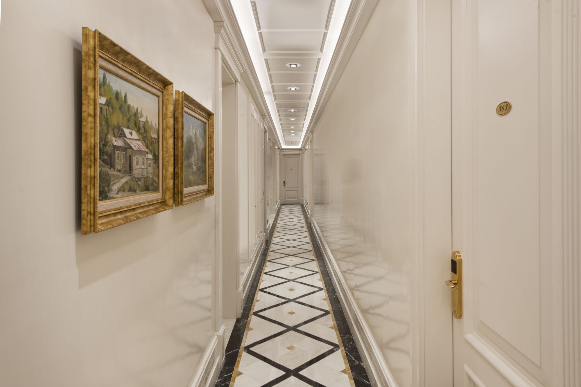 Superior Twin Room