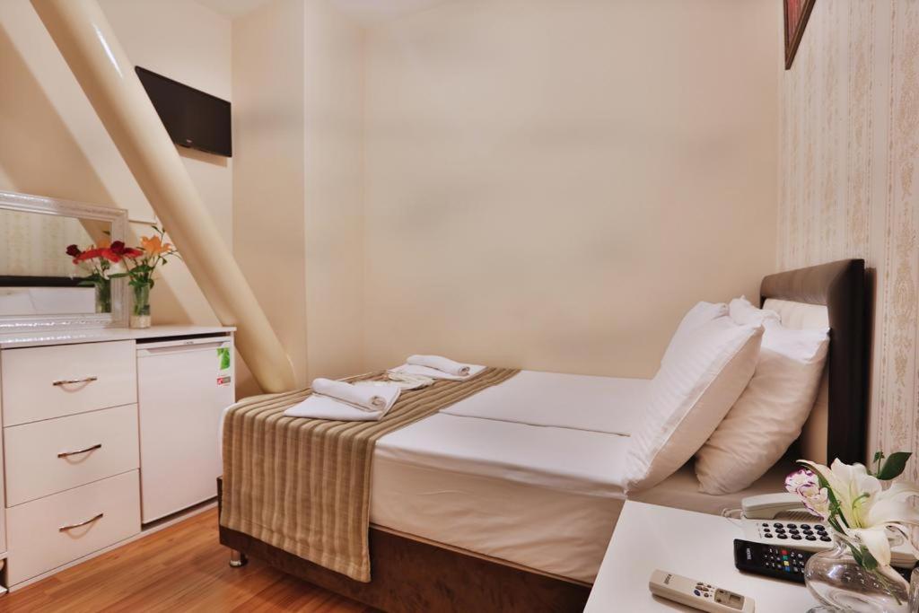 Budget Single Room