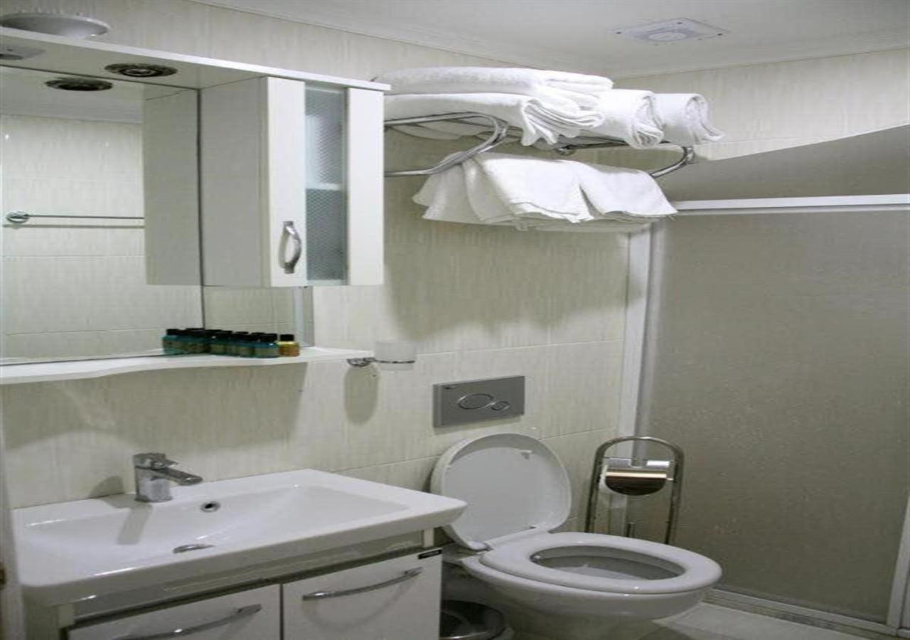 Single Room,982139632:JPEG