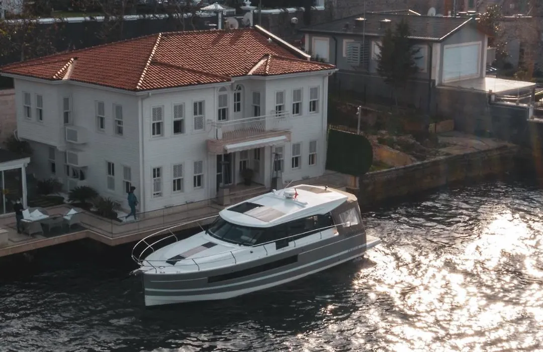 Yali Bosphorus-1