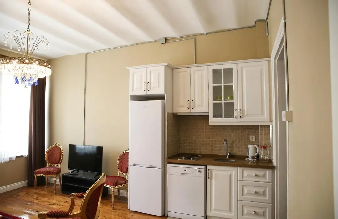 Agus Flats Galata-1