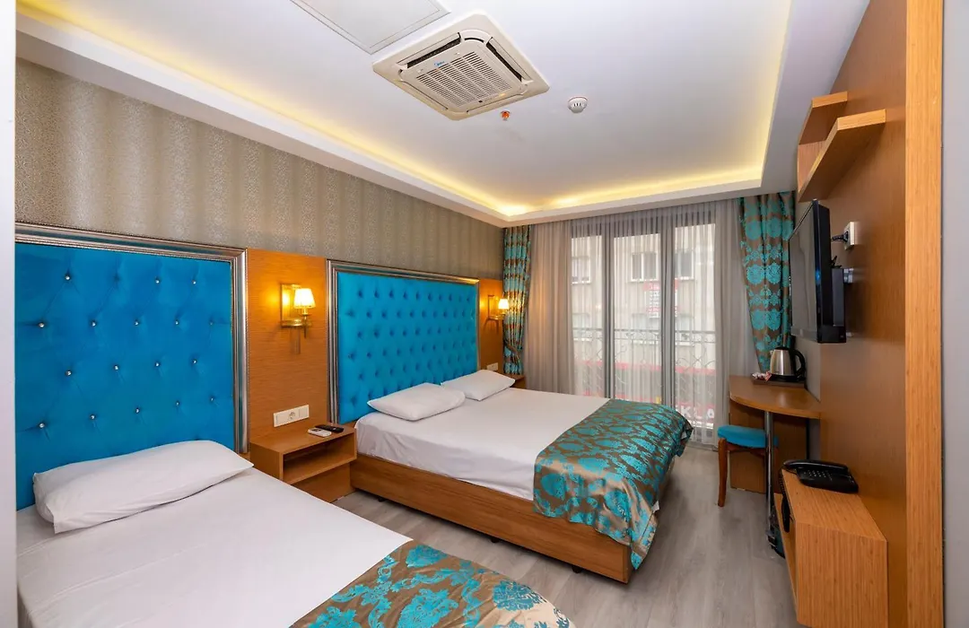 Grand Palace Hotel-1