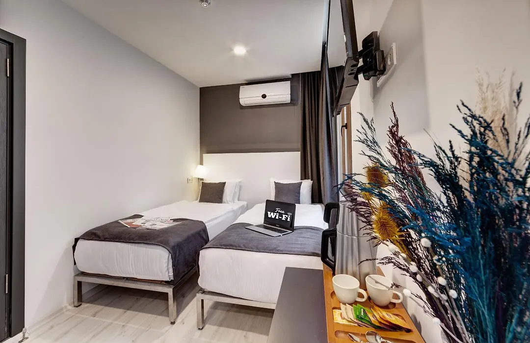 Lime Garden Hotel-1