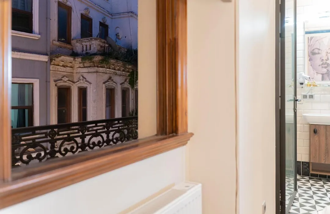 Rafinn Hotel-1