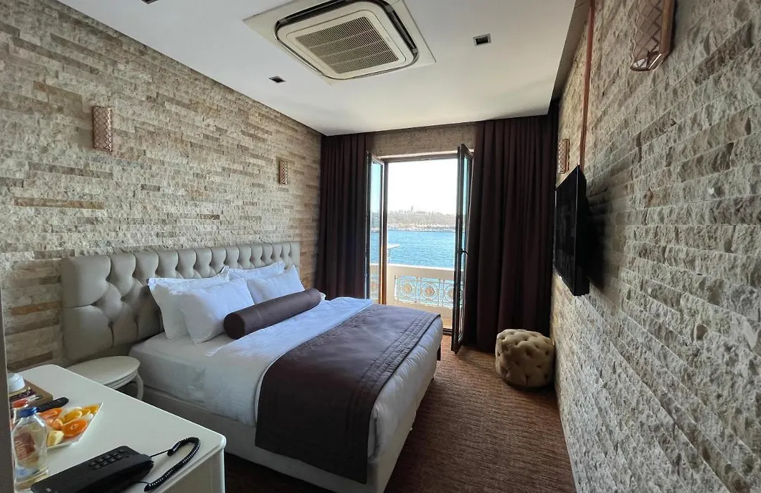 Weingart Seaside Hotel-1