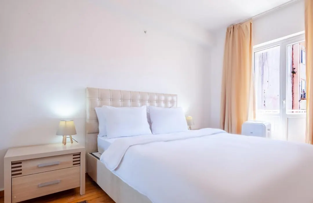 Authentic Flat 750 M To Taksim Square In Beyoglu-1