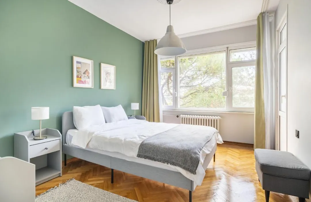 Spacious Flat Near Caddebostan Coast-1