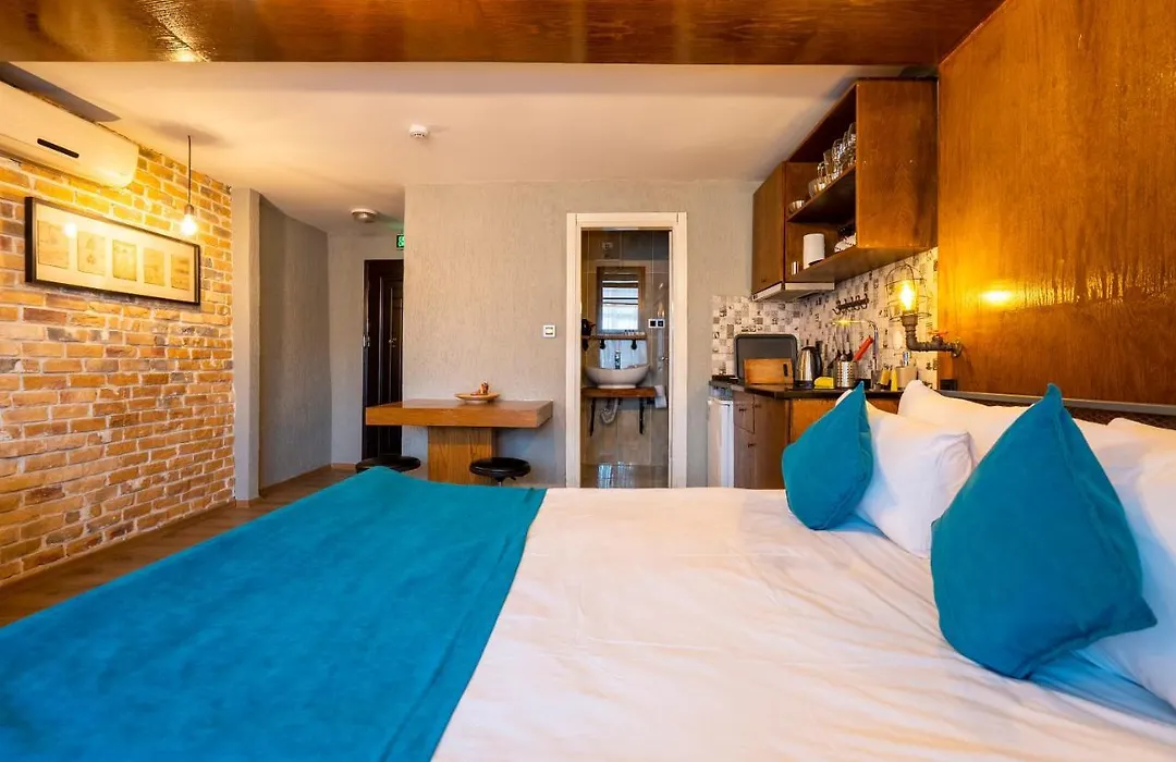 Cube Suites-1