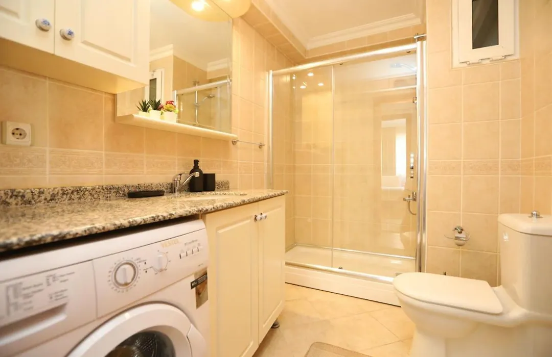 Spacious And Central Flat In Sisli-1