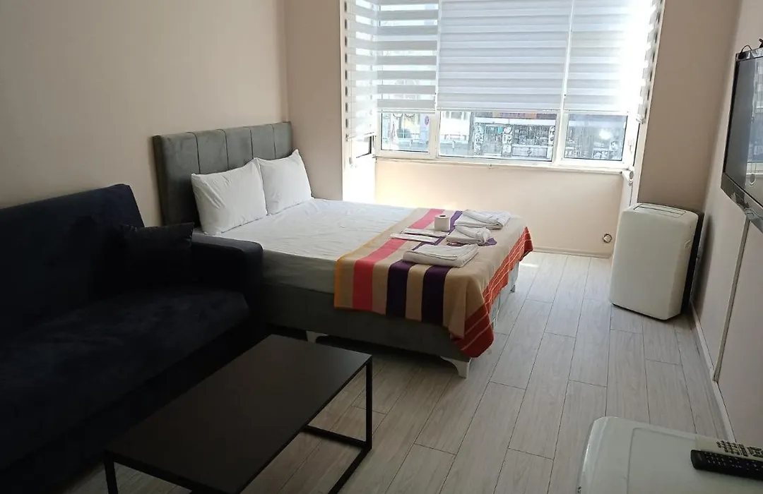Ava Suite-1