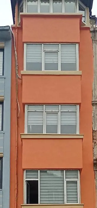 Ava Suite 1+0-1