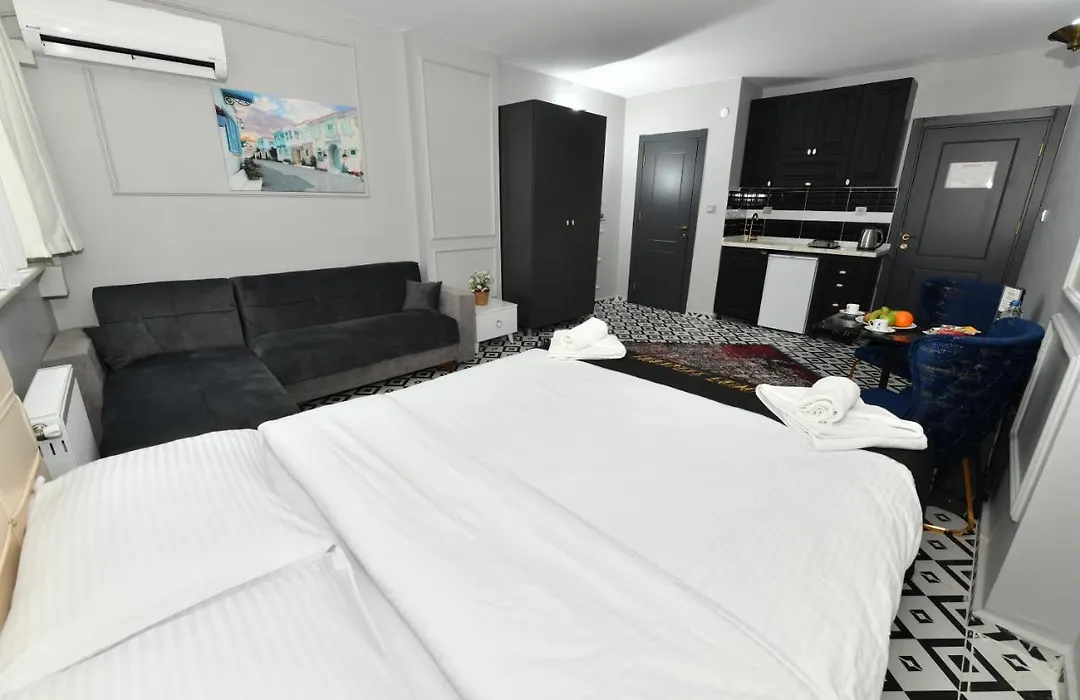 Central Luxury Apartment 40-1