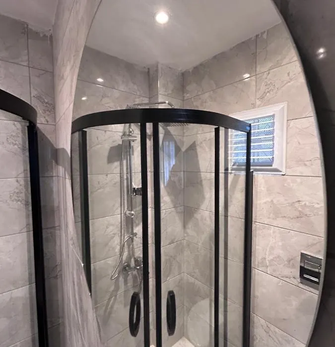 Triplexsuite-1