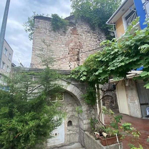 Ararat Studio-1
